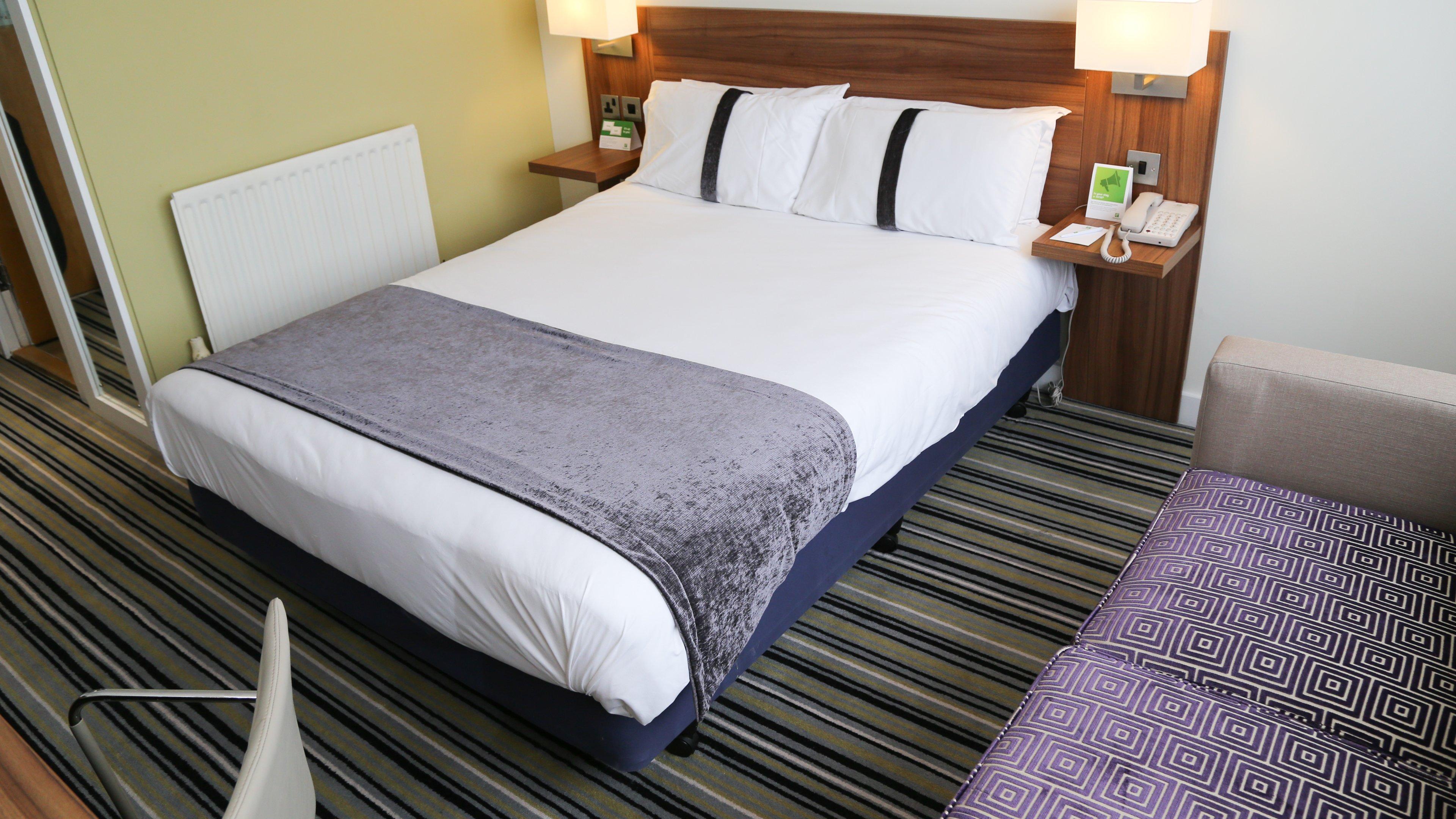Holiday Inn Runcorn M56 Junction 12 By Ihg Exteriör bild