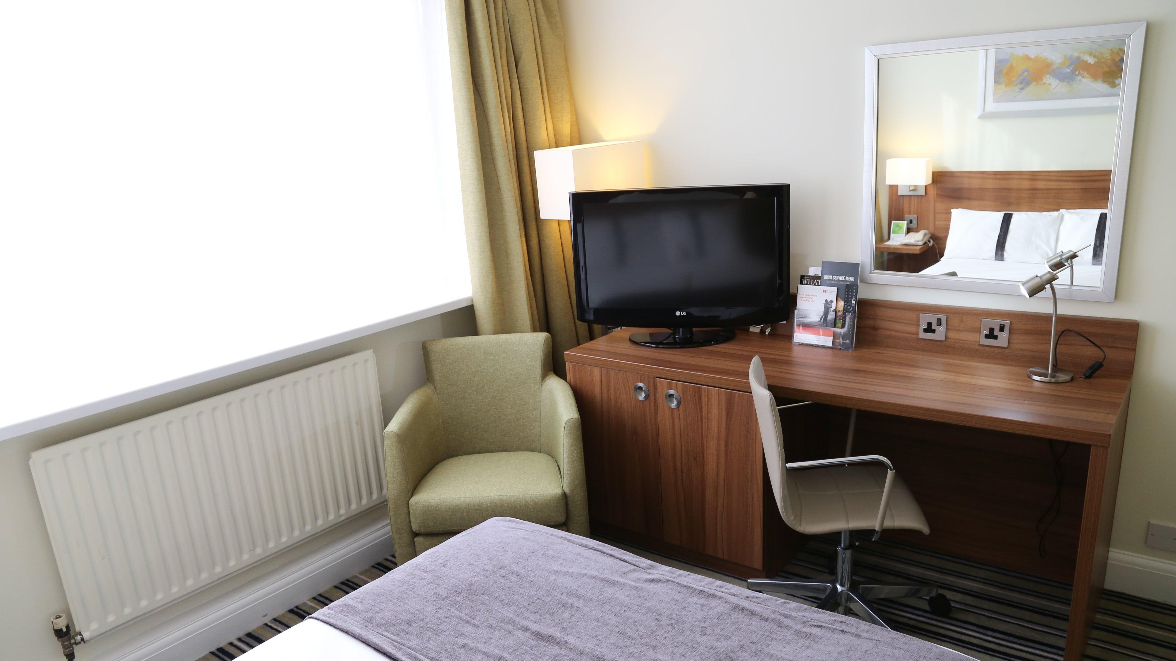 Holiday Inn Runcorn M56 Junction 12 By Ihg Exteriör bild