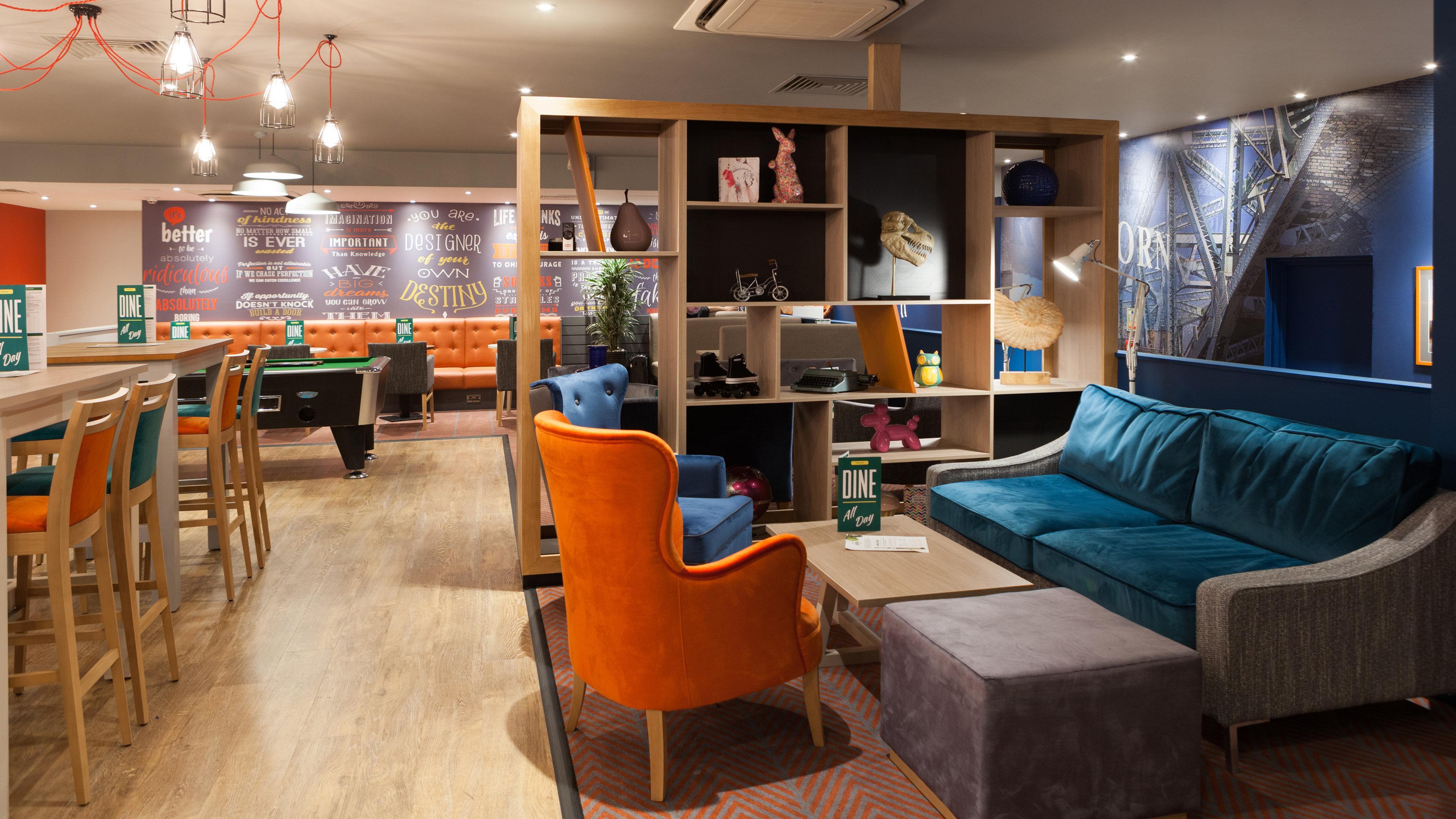 Holiday Inn Runcorn M56 Junction 12 By Ihg Exteriör bild