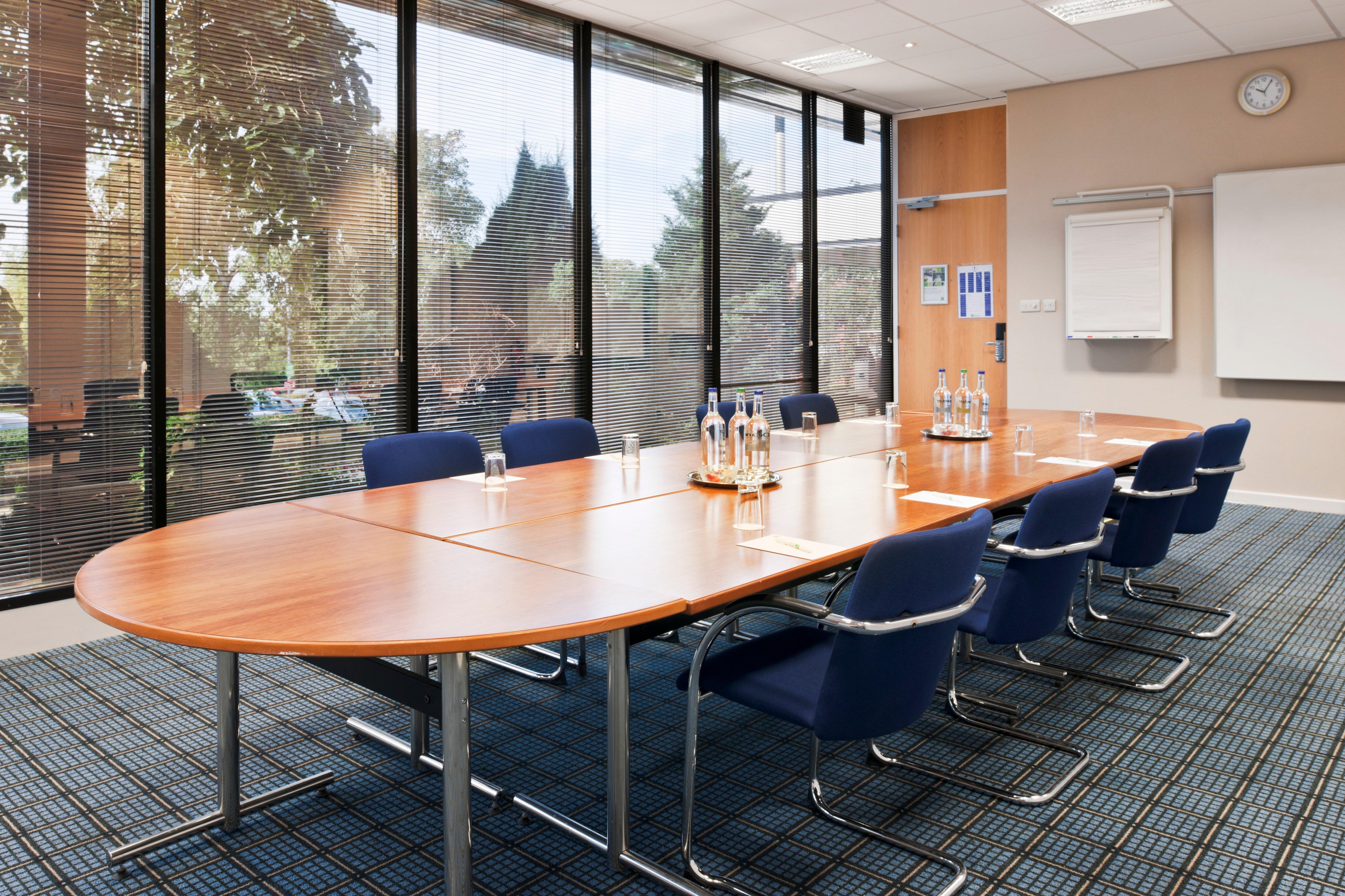 Holiday Inn Runcorn M56 Junction 12 By Ihg Exteriör bild