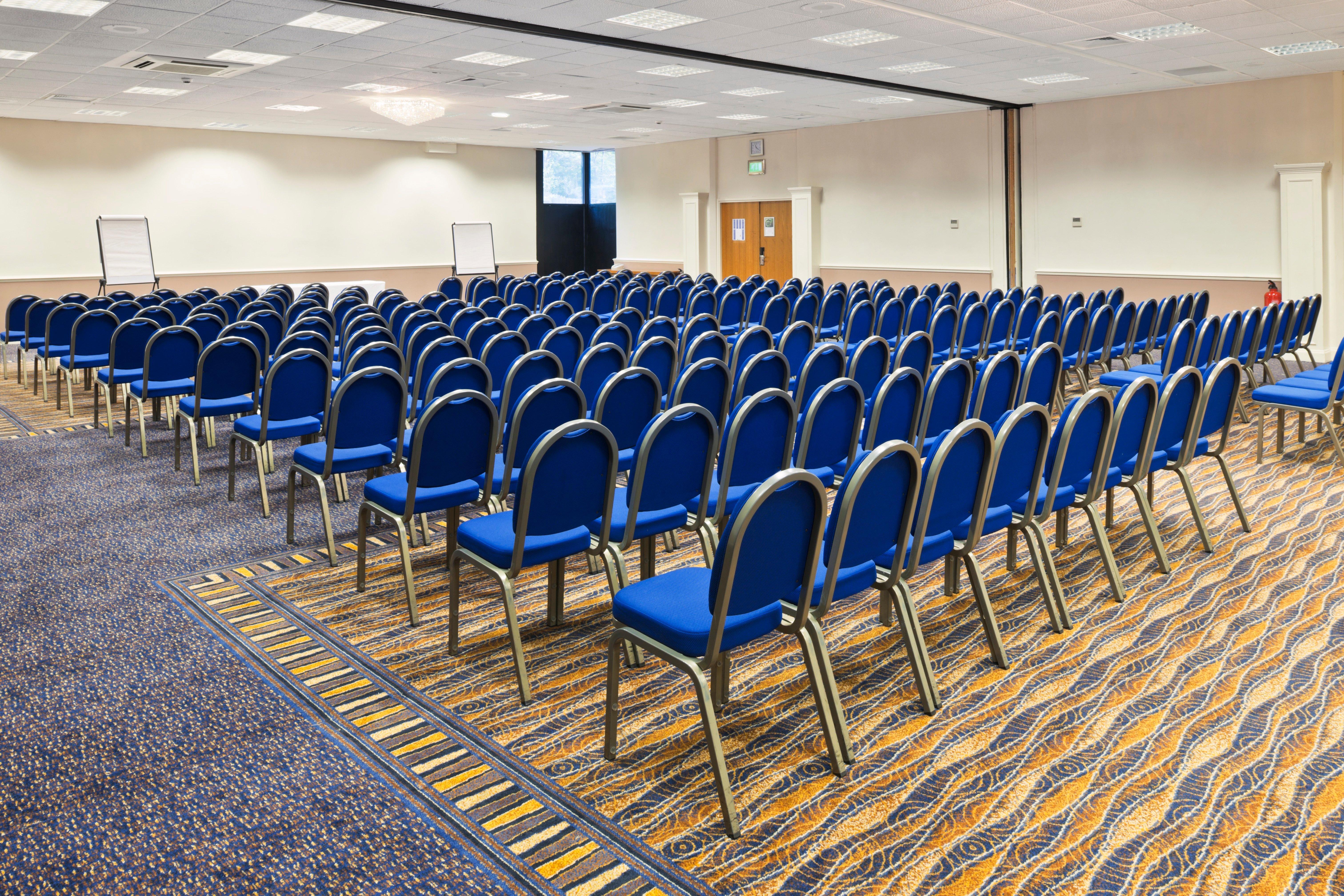 Holiday Inn Runcorn M56 Junction 12 By Ihg Exteriör bild