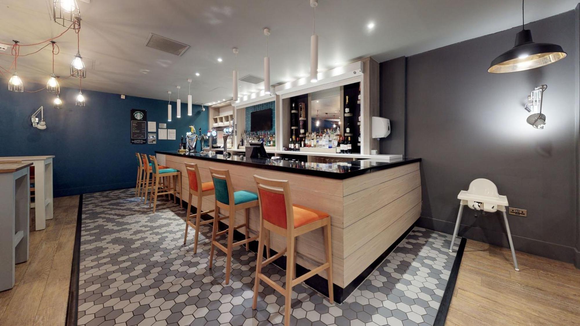 Holiday Inn Runcorn M56 Junction 12 By Ihg Exteriör bild