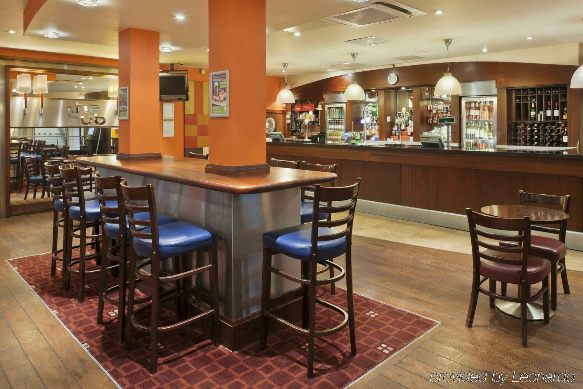 Holiday Inn Runcorn M56 Junction 12, An Ihg Hotel Exteriör bild